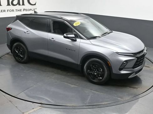 Used 2024 Chevrolet Blazer LT w/ Convenience Package FWD image 37