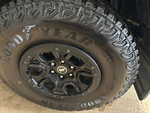 Used 2023 Ford Bronco Wildtrak AWD/4WD image 11