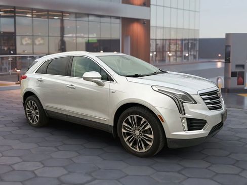 Used 2017 Cadillac XT5 Premium Luxury image 15