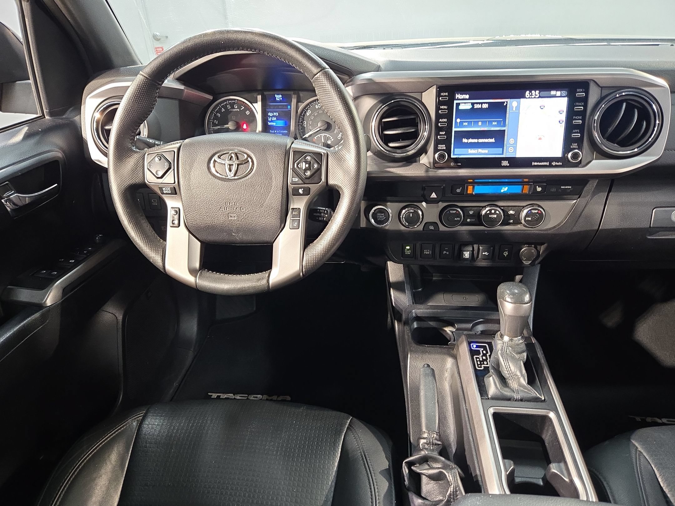 Used 2021 Toyota Tacoma Limited w/ Nightshade Package AWD/4WD image 9