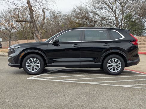 Used 2023 Honda CR-V LX image 7