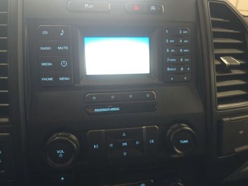 Used 2016 Ford F150 XL w/ Equipment Group 101A Mid AWD/4WD image 18