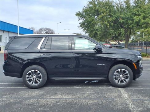 New 2026 Chevrolet Tahoe LS image 3