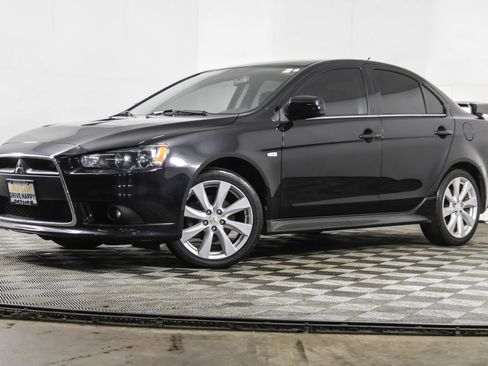 Used 2014 Mitsubishi Lancer Ralliart image 2