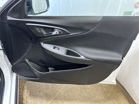 Certified 2024 Chevrolet Malibu LT image 26