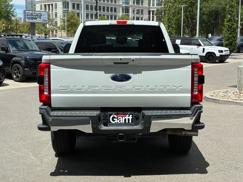 Used 2025 Ford F250 Lariat AWD/4WD image 4