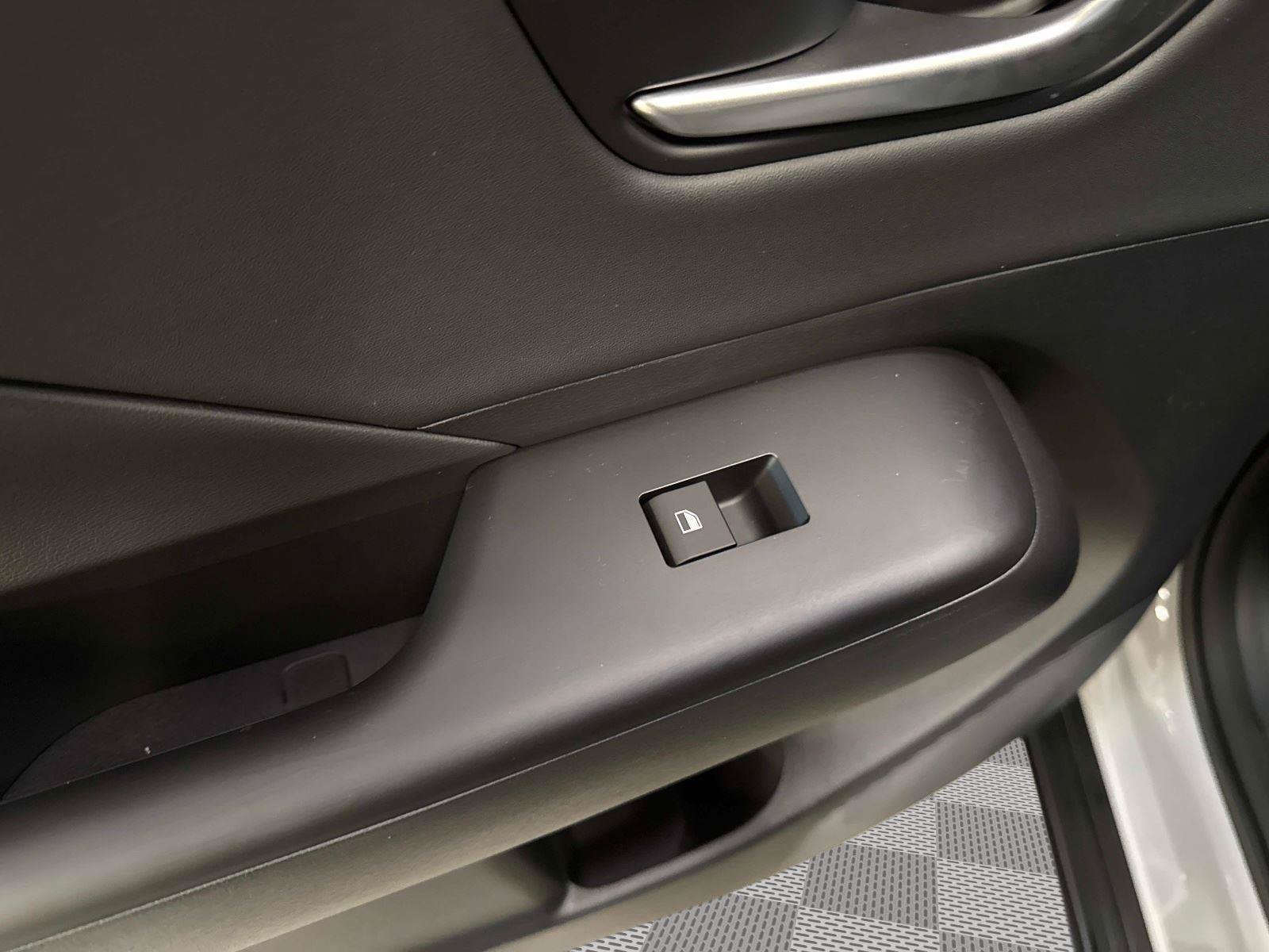 New 2026 Hyundai Kona Limited AWD/4WD image 13