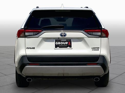 Used 2022 Toyota RAV4 Limited AWD/4WD image 5