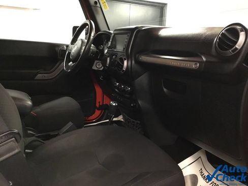 Used 2015 Jeep Wrangler Unlimited Sport w/ Quick Order Package 24S AWD/4WD image 39