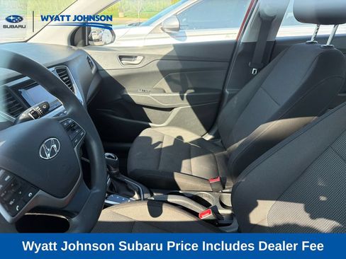 Used 2019 Hyundai Accent SE FWD image 11