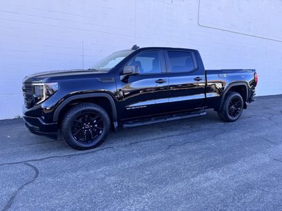 Used 2023 GMC Sierra 1500 Pro w/ Graphite Edition