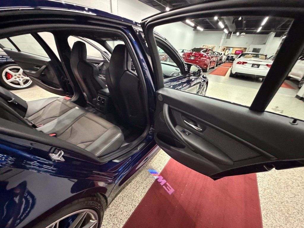Used 2016 BMW M3 RWD image 33
