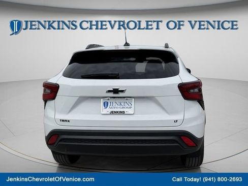 New 2026 Chevrolet Trax LT w/ Driver Confidence Package image 15
