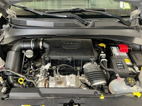 Used 2023 Jeep Compass Latitude AWD/4WD image 17