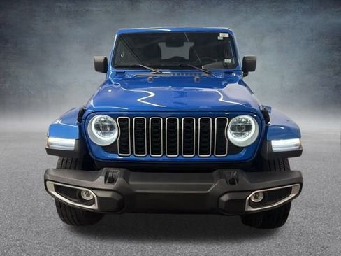 Certified 2025 Jeep Wrangler Sahara image 16