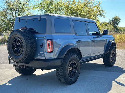 Used 2024 Ford Bronco Wildtrak image 8