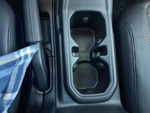 New 2026 Jeep Gladiator Sport AWD/4WD image 15