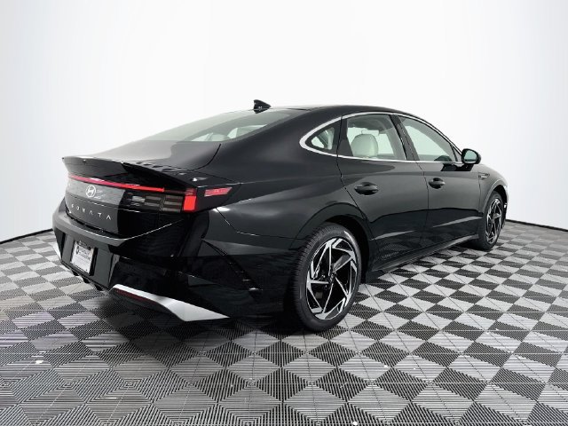 New 2026 Hyundai Sonata SEL FWD image 7