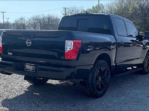 Used 2024 Nissan Titan SV w/ SV Convenience Package image 6