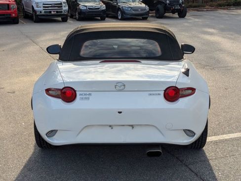 Used 2021 MAZDA MX-5 Miata Sport image 5