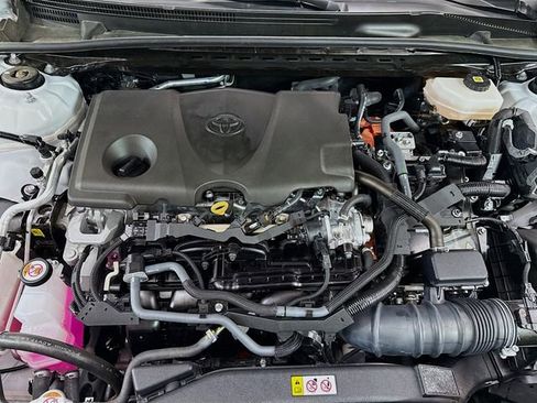 Used 2025 Toyota Camry LE image 29