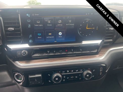 Used 2025 Chevrolet Silverado 2500 LT AWD/4WD image 15