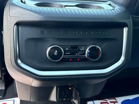 New 2026 Ford Expedition Tremor image 46
