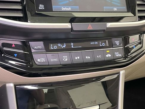 Used 2016 Honda Accord EX-L image 28