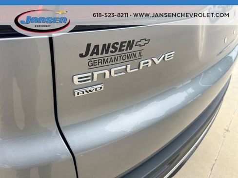 Used 2025 Buick Enclave Preferred AWD/4WD image 32