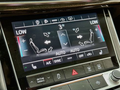 Used 2023 Audi Q7 3.0T Premium w/ Convenience Package AWD/4WD image 19