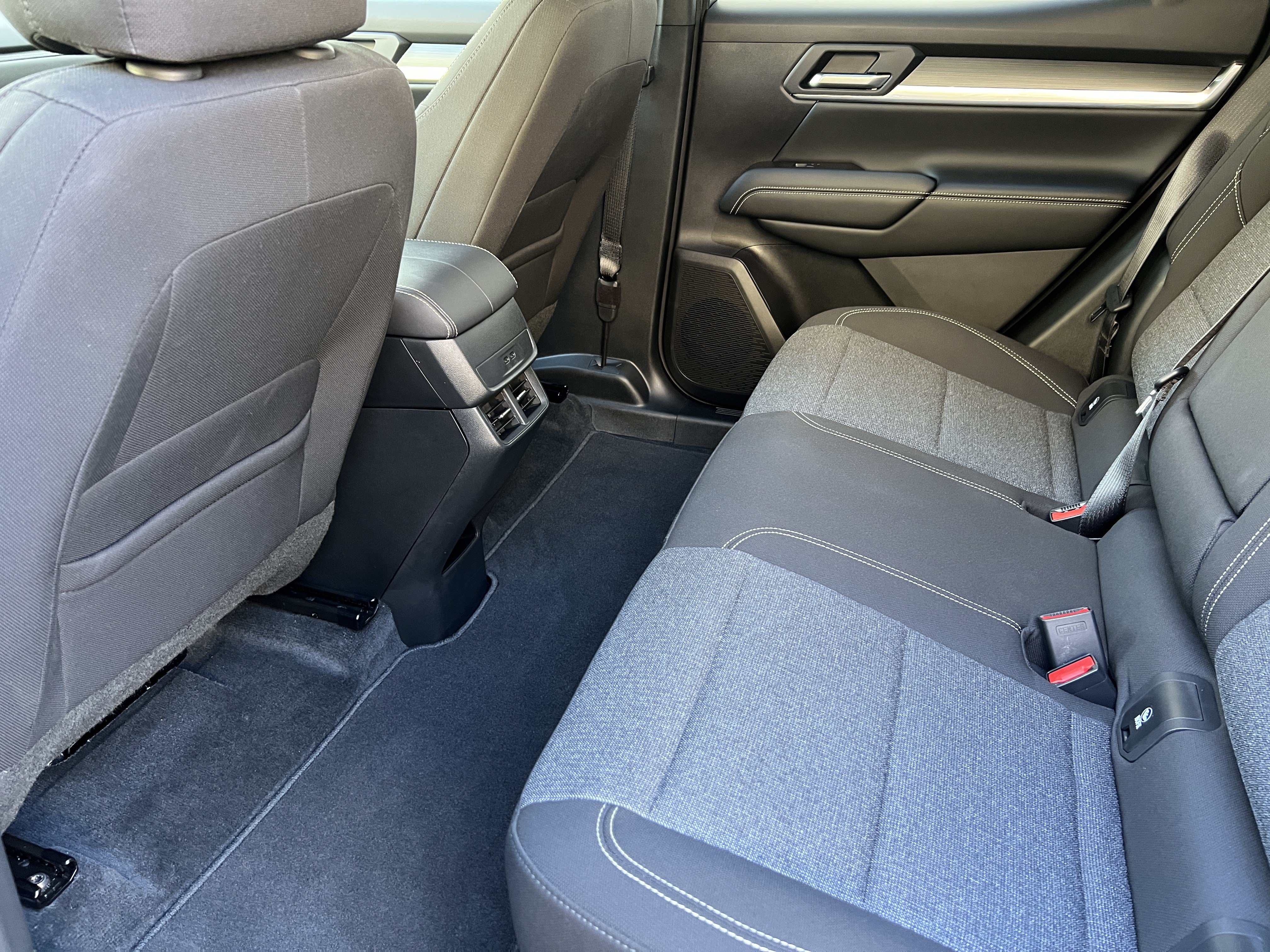 Used 2026 GMC Terrain Elevation w/ Black Edition AWD/4WD image 17