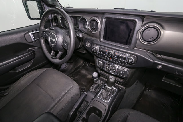 Used 2023 Jeep Wrangler Unlimited w/ 8.4" Radio Group AWD/4WD image 18