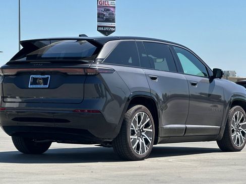 New 2025 Jeep Wagoneer S Limited image 6