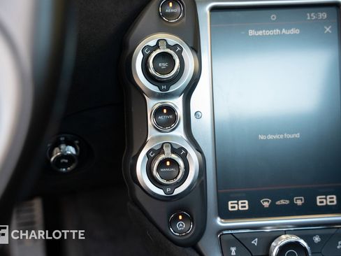 Used 2020 McLaren 720S Spider image 23