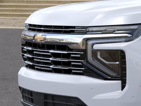 New 2026 Chevrolet Suburban Premier image 13