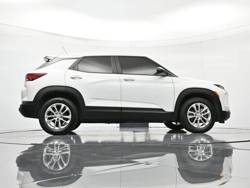 Certified 2024 Chevrolet TrailBlazer LS image 40