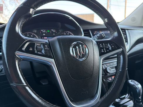 Used 2020 Buick Encore Preferred image 17