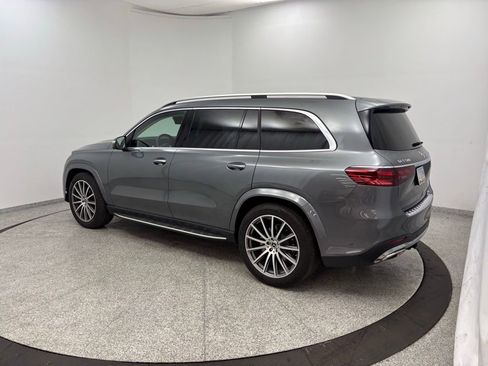 Used 2025 Mercedes-Benz GLS 580 4MATIC image 6