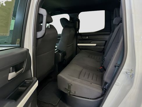 Used 2024 Toyota Tacoma TRD Off-Road image 29