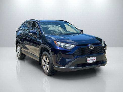 Certified 2022 Toyota RAV4 XLE FWD image 3