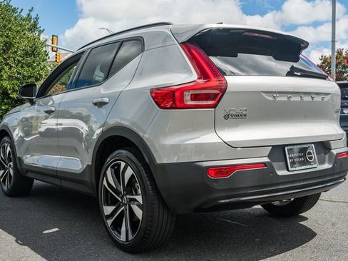 Certified 2023 Volvo XC40 B5 Ultimate w/ Protection Package Premier AWD/4WD image 7