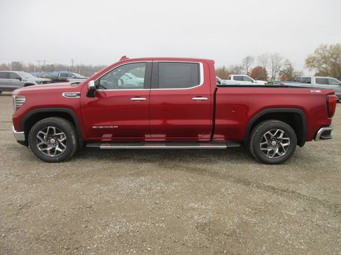 New 2026 GMC Sierra 1500 SLT w/ SLT Premium Plus Package image 10