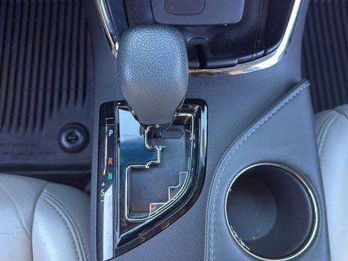 Used 2018 Toyota Avalon XLE Premium image 20