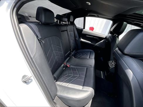 Used 2024 BMW 530i w/ Premium Package RWD image 23
