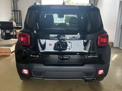 Used 2019 Jeep Renegade Limited w/ UConnect 8.4 Nav Group image 3