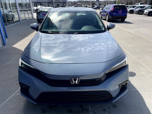Used 2024 Honda Civic Touring image 5