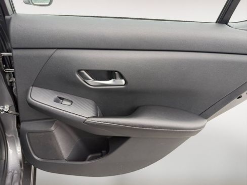 Used 2023 Nissan Sentra SV w/ All-Weather Package image 31