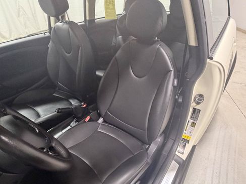 Used 2013 MINI Cooper Clubman FWD image 25