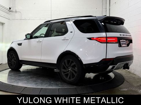 Used 2017 Land Rover Discovery HSE image 6