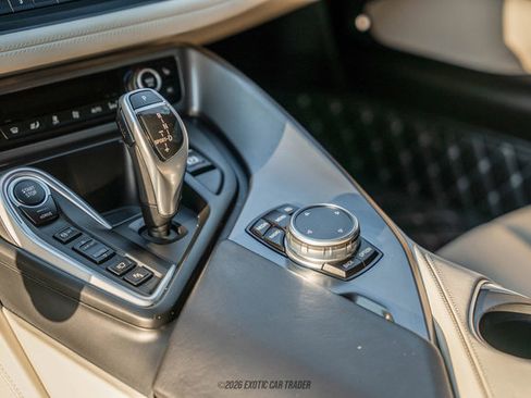 Used 2016 BMW i8 image 28